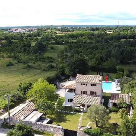 Villa Laurus Ex Majoli