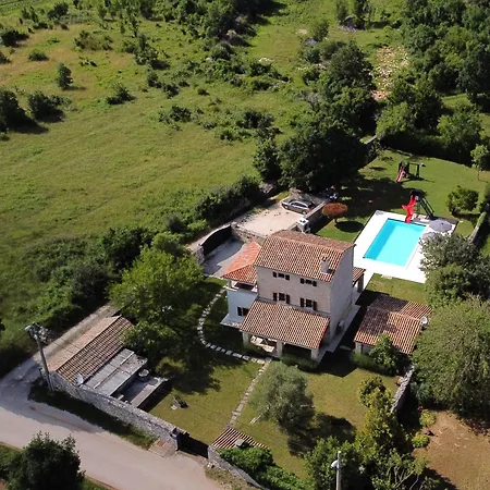 Laurus Ex Majoli Marici (Sveta Nedelja)